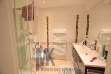 Bad F�r Anleger: altengerechte- TOP gepflegte Wohnung mit Terrasse und Balkon zu verkaufen