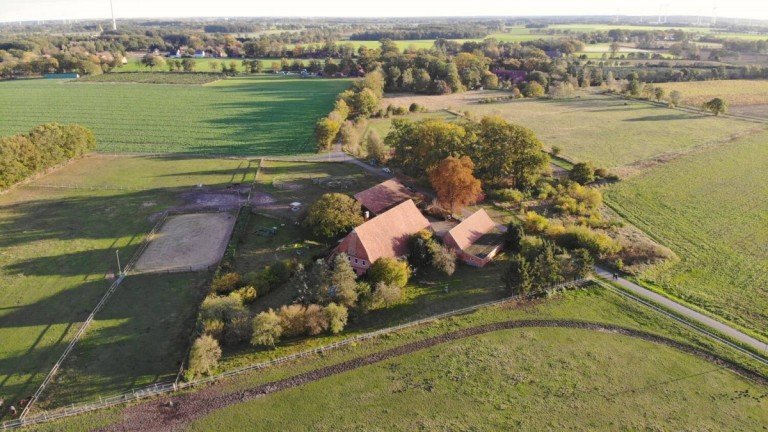 Luftbild Martfeld Einfamilienhaus +++RESERVIERT+++ Martfeld- Pferdehof zu verkaufen