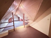 Spitzboden +++RESERVIERT++*sch�ne Balkonwohnung+ ca. 70 qm Nutzfl�che zu verkaufen