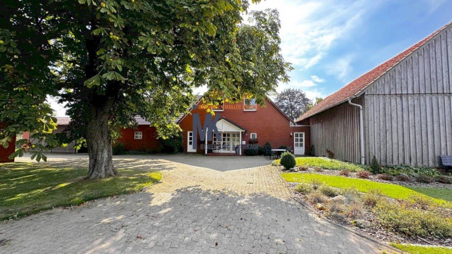 Hofansicht Einfamilienhaus Mellinghausen / Brake