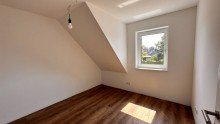 Zimmer OG +++VERKAUFT+++PROVISIONSFREI Neubau inkl. K�che und Malerarbeiten- Aufschliessen- Einziehen- Fertig
