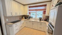 K�che Bungalow Wildeshausen- Traditionsgastst�tte + neuw. EFH zu verkaufen