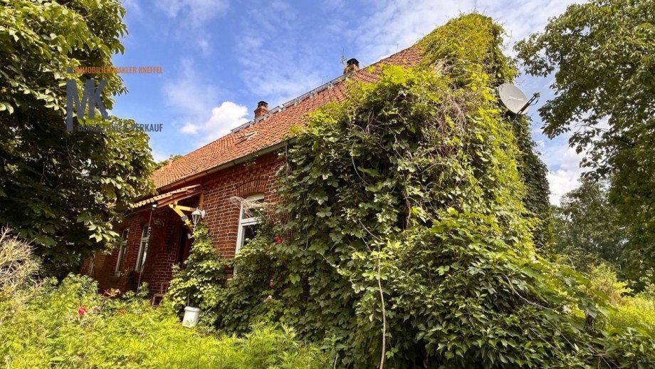 Giebel Einfamilienhaus Ha�bergen