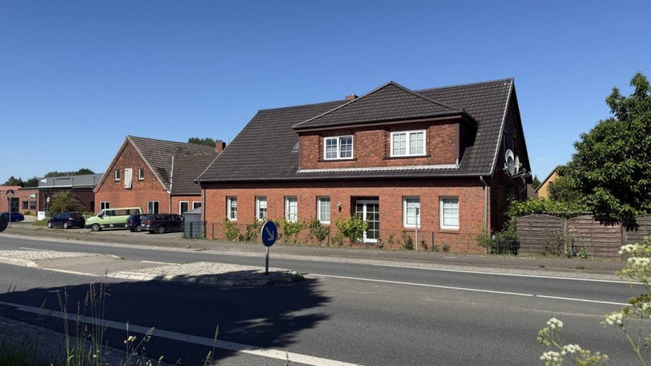 Strassenansicht Mehrfamilienhaus Syke / Heiligenfelde