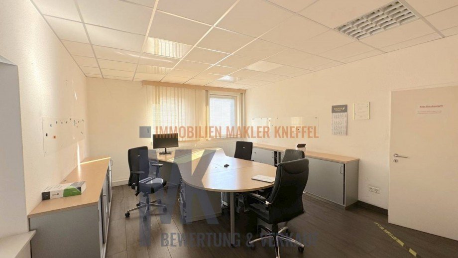Hallen B�ro Halle / Lager / Produktion Syke