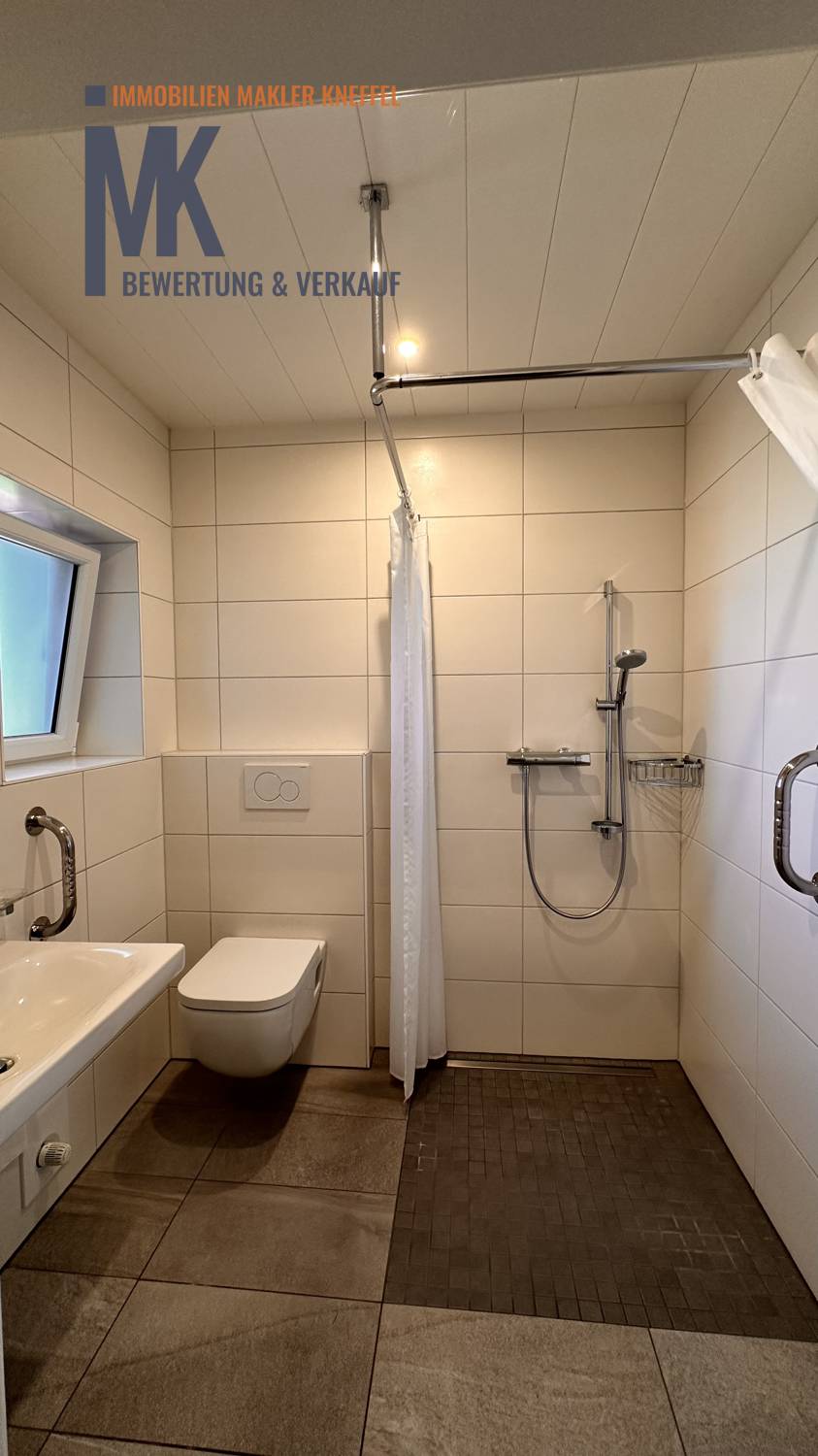 Duschbad EG Zweifamilienhaus Verden (Aller) / Dauelsen