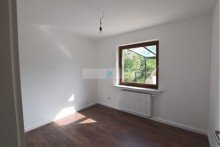 Zimmer 1 sch�ner, modernisierter Bungalow zu verkaufen