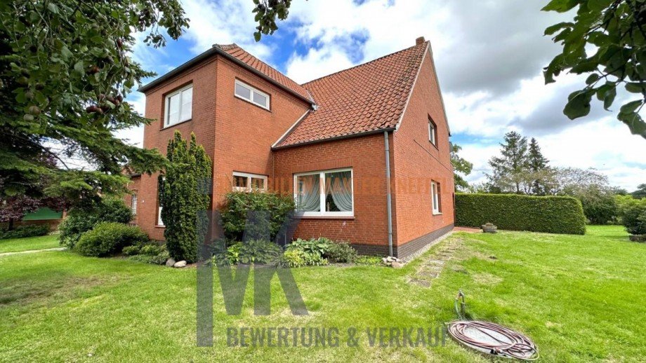 Seitenansicht Zweifamilienhaus Syke