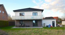 Bild... Junges modernes Stadthaus zu verkaufen