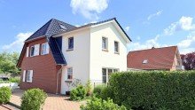 Seite +++ RESERVIERT+++Barrien- sonniges Einfamilienhaus zu verkaufen