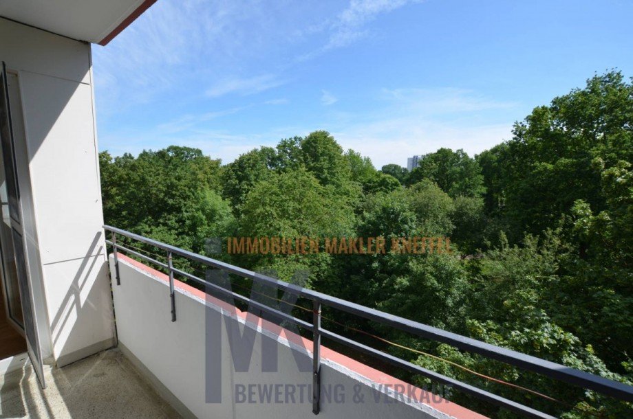 Balkonblick Etagenwohnung Bremen