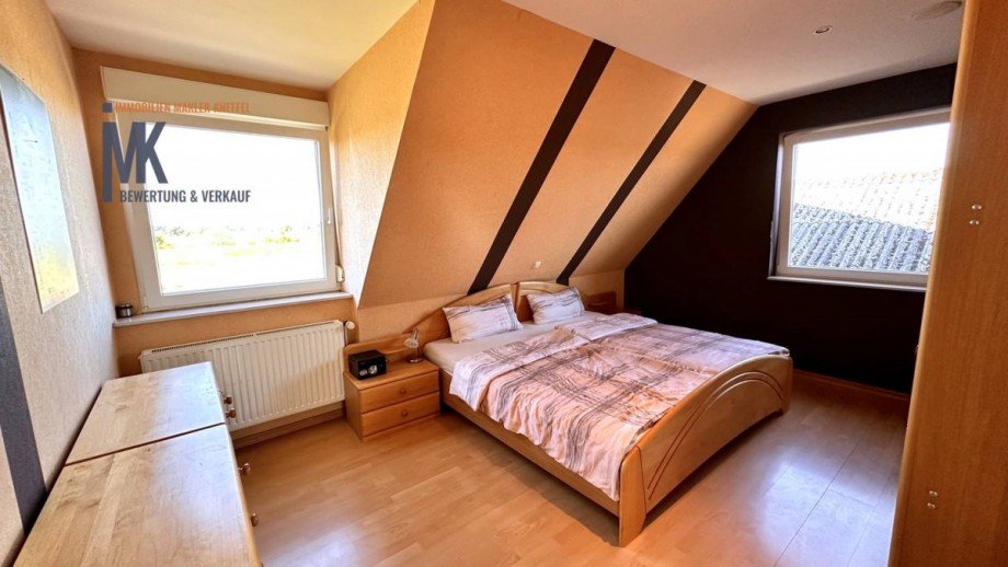 Schlafen OG Zweifamilienhaus Verden (Aller) / Dauelsen