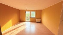 Wohnen OG Resthof + 1 ha Land zu verkaufen