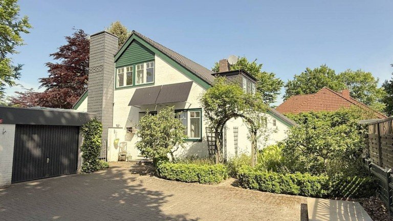 Front Tarmstedt Einfamilienhaus tolles Einfamilienhaus mit grossen Garten zu verkaufen