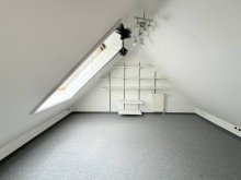 Spitzboden +++RESERVIERT++*sch�ne Balkonwohnung+ ca. 70 qm Nutzfl�che zu verkaufen