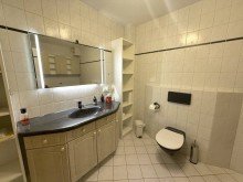 Bad +++RESERVIERT++*sch�ne Balkonwohnung+ ca. 70 qm Nutzfl�che zu verkaufen