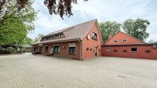 Front Wildeshausen- Traditionsgastst�tte + neuw. EFH zu verkaufen