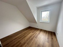 Zimmer OG +++VERKAUFT+++PROVISIONSFREI Neubau inkl. K�che und Malerarbeiten- Aufschliessen- Einziehen- Fertig