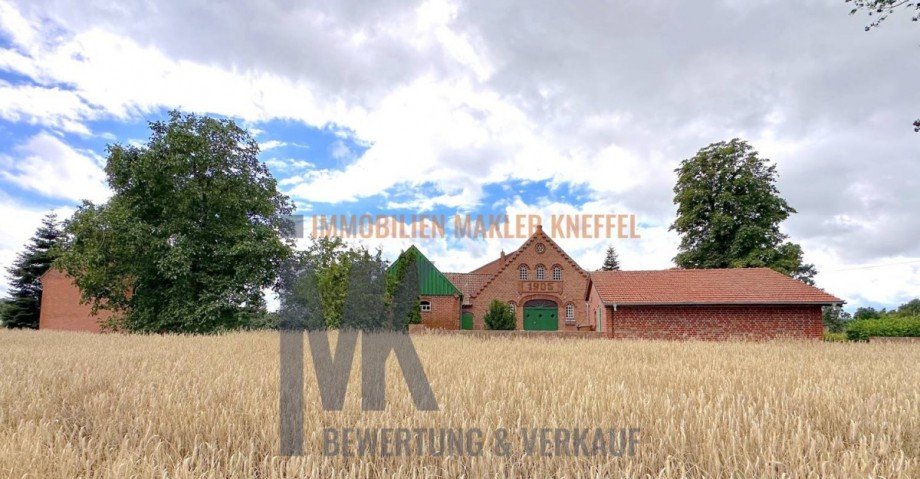 Feldansicht Zweifamilienhaus Syke