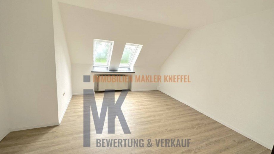 Zimmer 1 OG Zweifamilienhaus Syke
