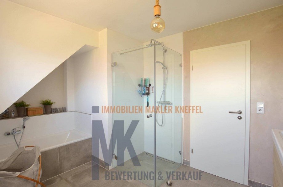 Bad OG Doppelhaush�lfte Ganderkesee