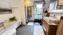Bad Modernisierter Resthof in Alleinlage + 4 ha Pachtoption zu verkaufen
