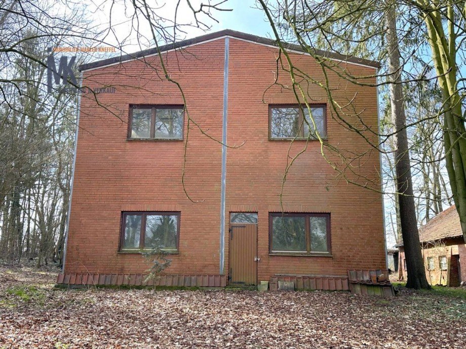 Halle Brennerei Front Einfamilienhaus Bassum