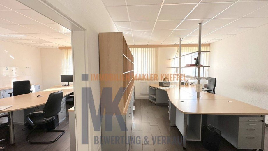 Hallen B�ro Halle / Lager / Produktion Syke