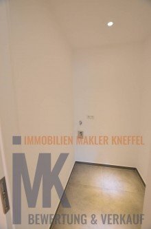 HWR mit Waschmaschienenanschluss nach Totalsanierung- moderne helle Wohnung mit Balkon zu verkaufen