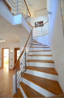 Bild... gepflegtes Einfamilienhaus, Vollkeller und energetisch Top zu verkaufen