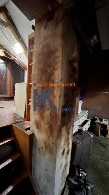  Abriss- oder Sanierungshaus zu verkaufen- VB